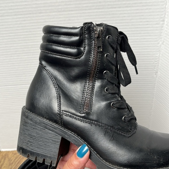 Madden Girl Black Lace Up Heeled Moto Combat Boots Size 7.5 - Picture 10 of 15